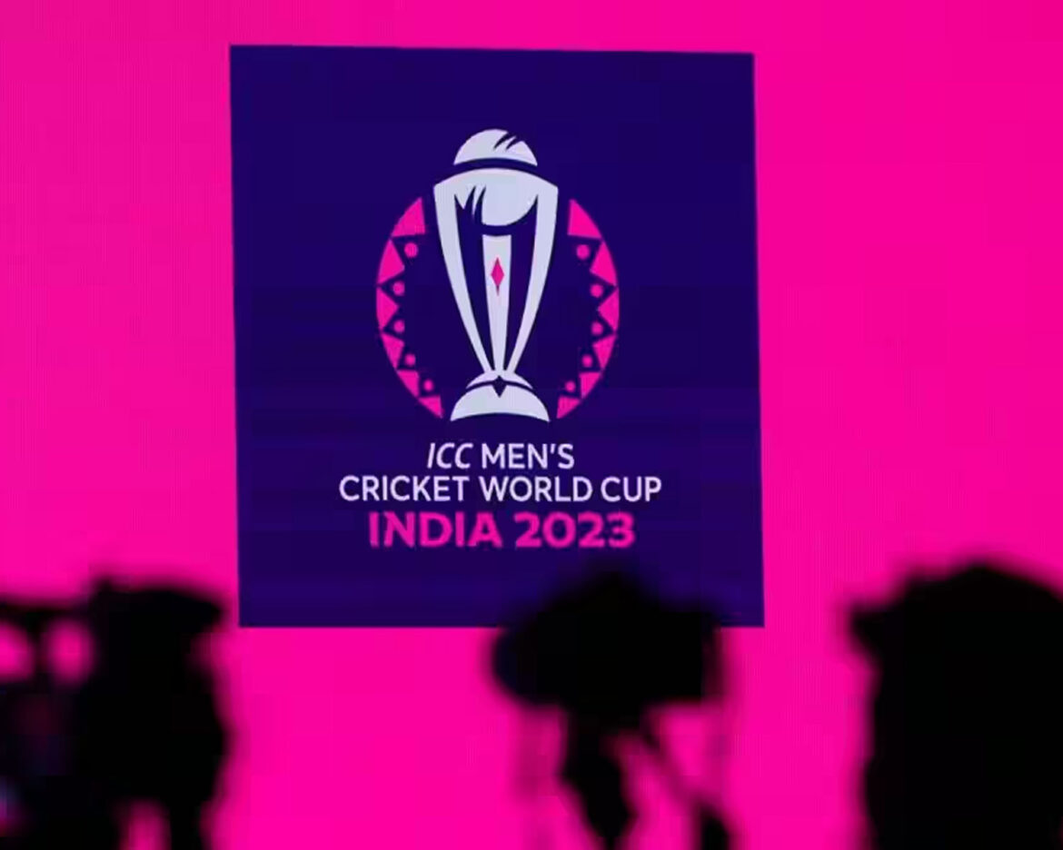 ICC-Trophy-came-to-Pakistan