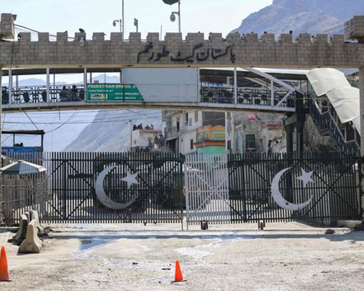 Torkham-border-Reopen-after-eight-day