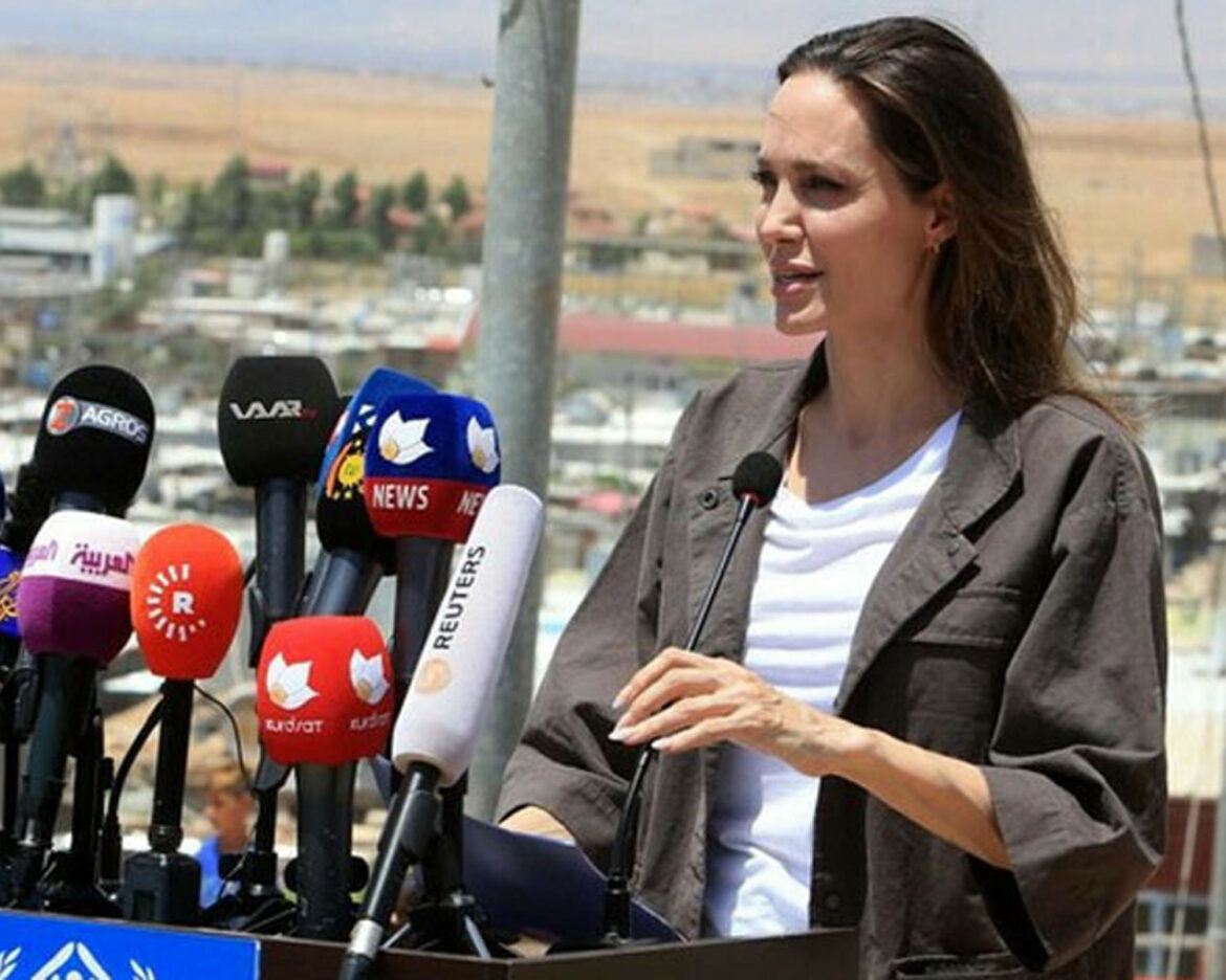 angelina-support-for-palestine