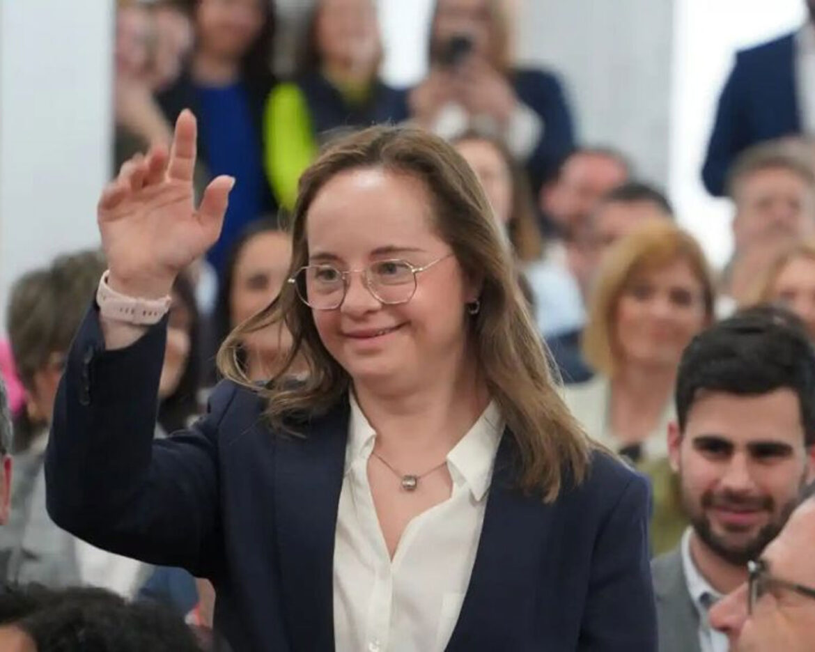 Spain-Parlimentarian-with-down-syndrome