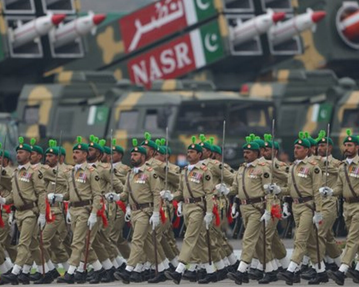 Afghan-soldiers-dissmed