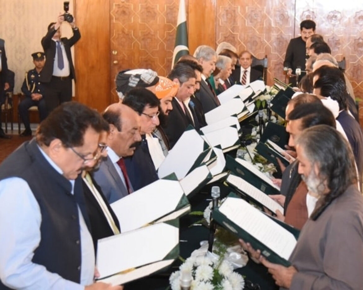 Shehbaz-Sharif-Cabinet-Sworn