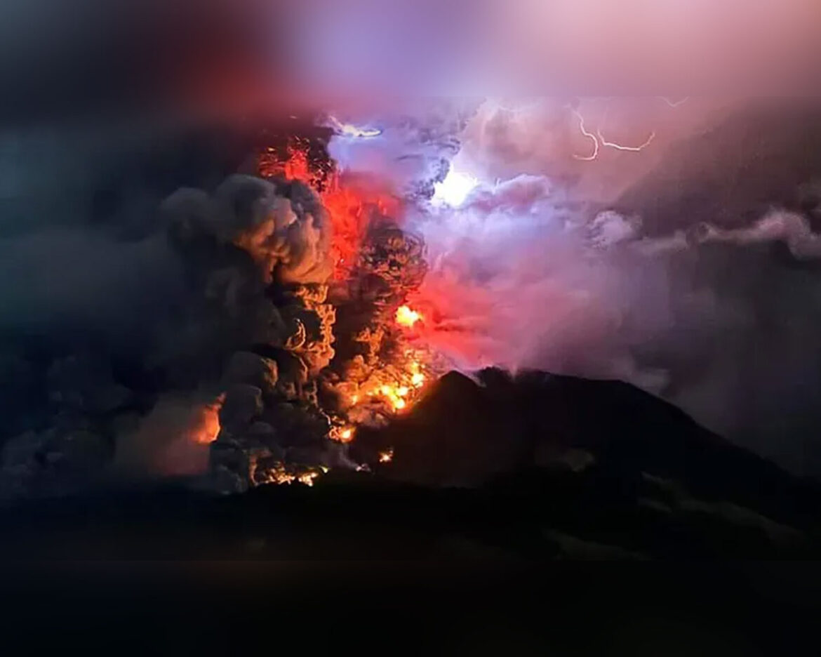 Volcano-Erupt-Indonesia