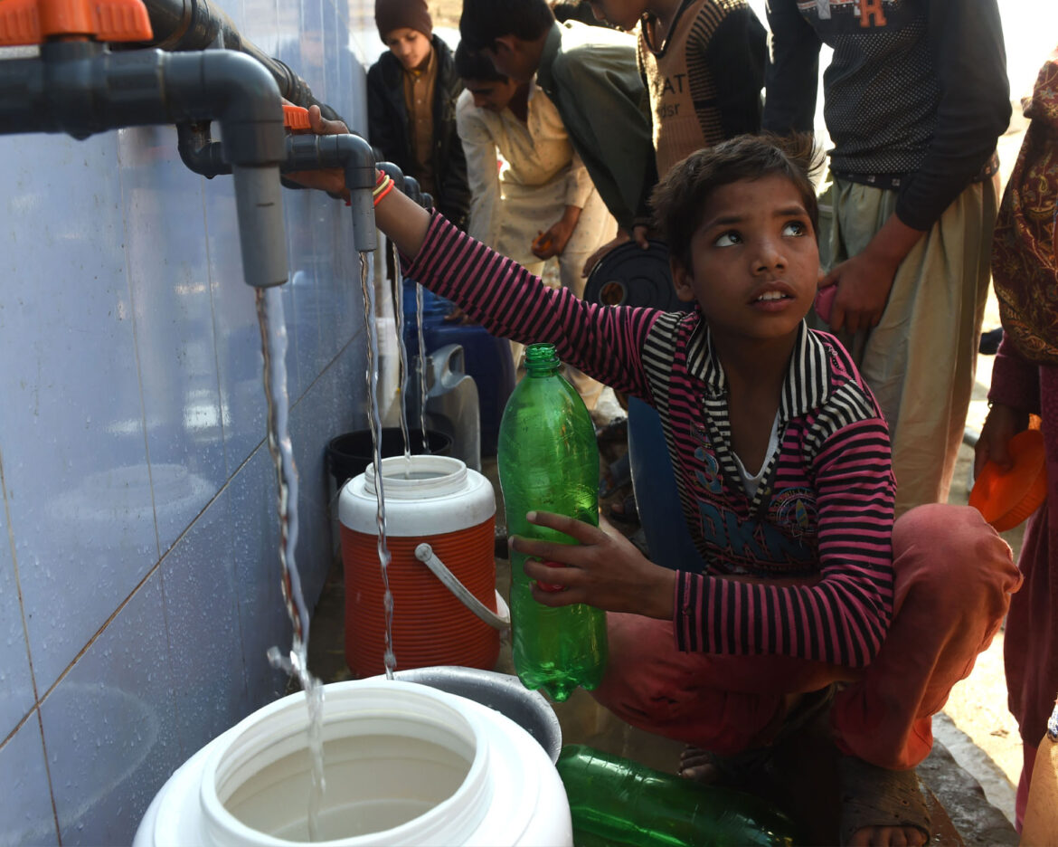 Drinking-waters-pakistan