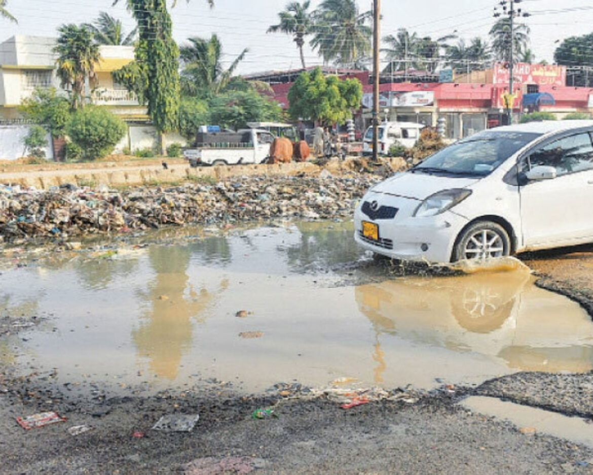 Neglected-Karachi-after-Rain