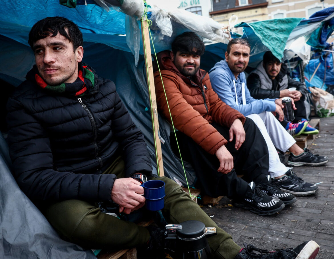 Asylum-seeker-pakistanis