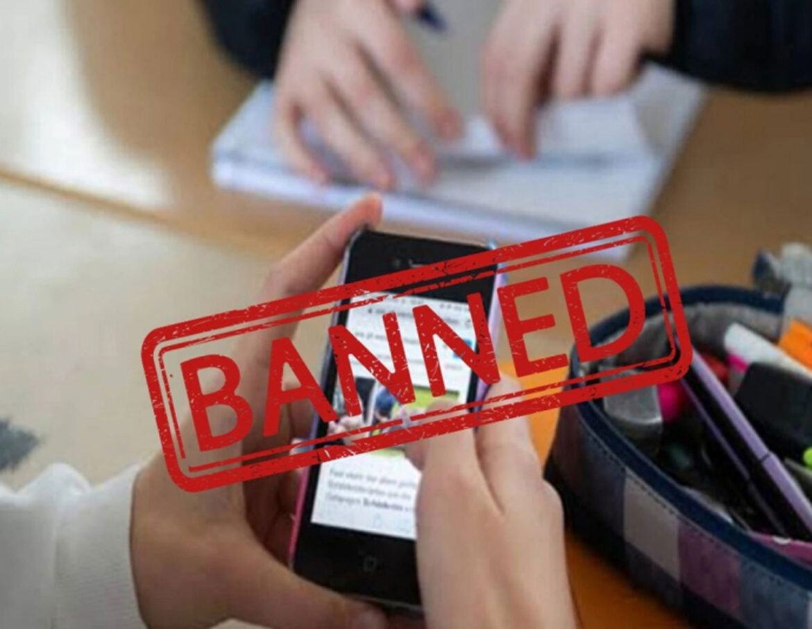 Phone-Use-Banned